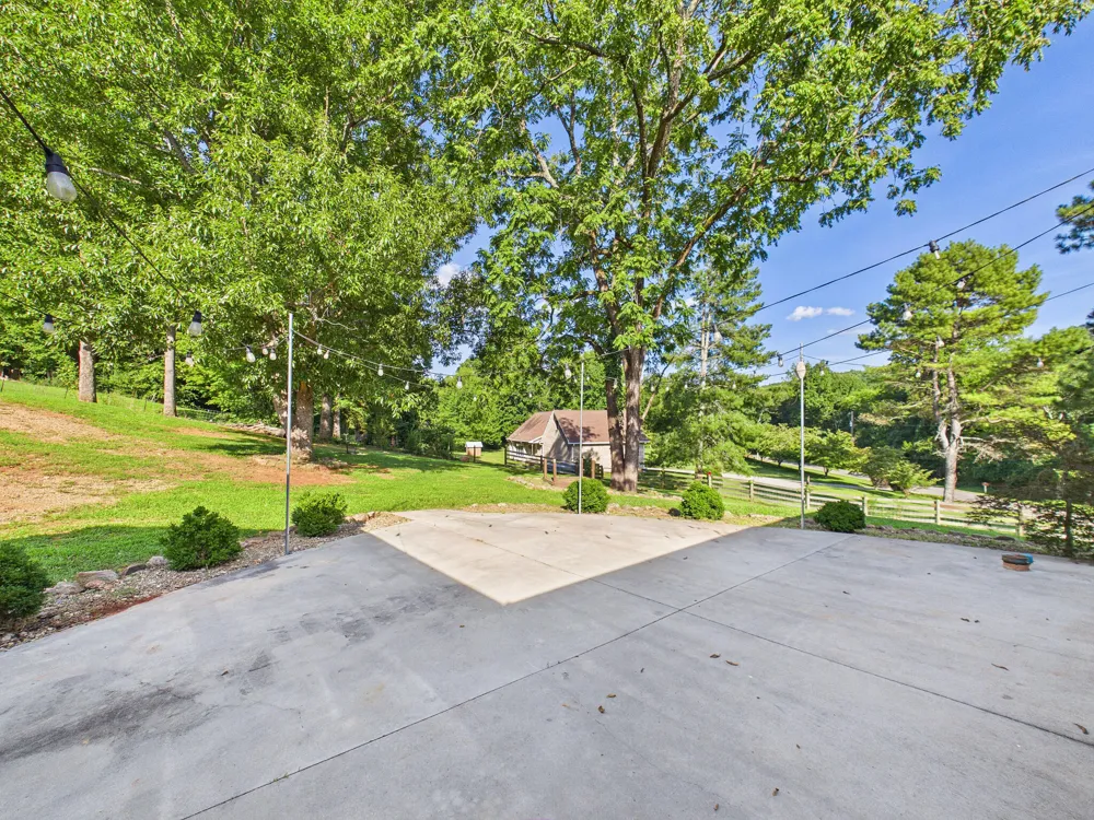 405 County Road 439 Athens, TN 37303