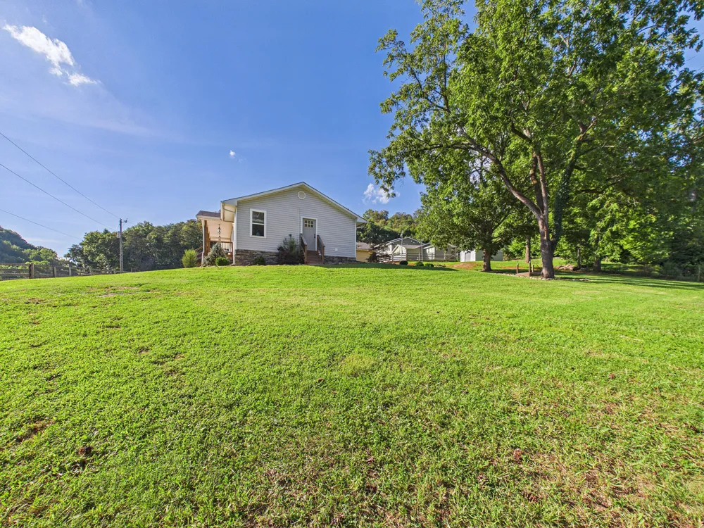 405 County Road 439 Athens, TN 37303