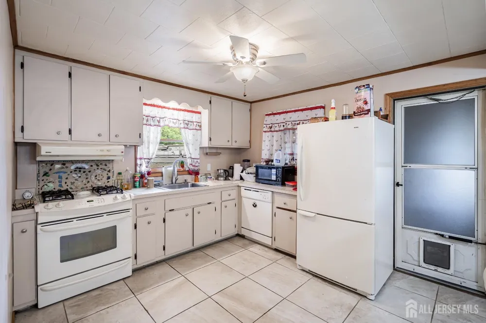 1706 Englishtown Road #1710 Old Bridge, NJ 08857