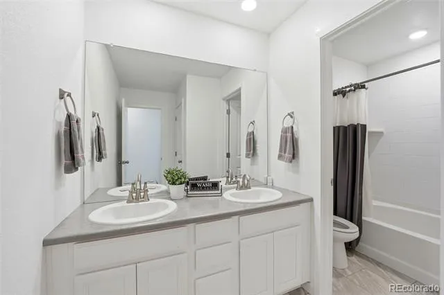 875 Snowberry Avenue Elizabeth, CO 80107