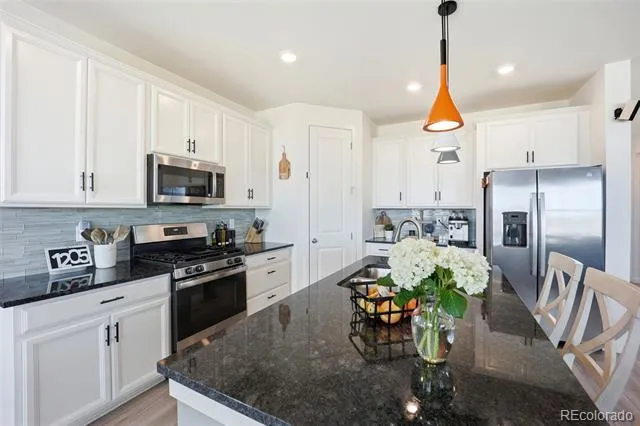 875 Snowberry Avenue Elizabeth, CO 80107