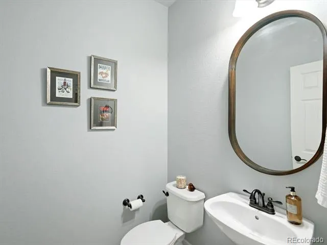 9773 W Hinsdale Lane Littleton, CO 80128