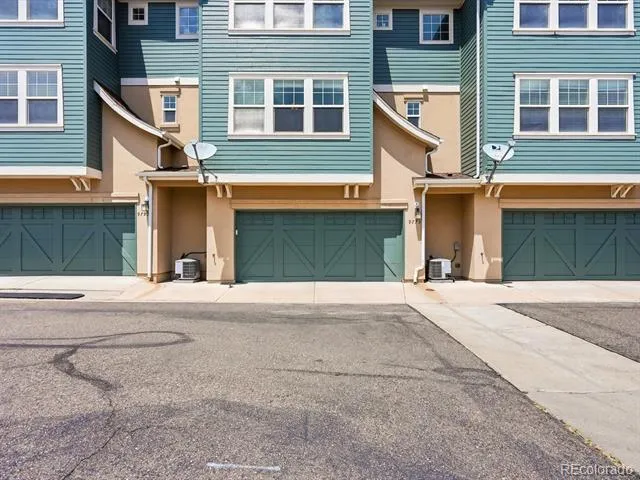 9773 W Hinsdale Lane Littleton, CO 80128