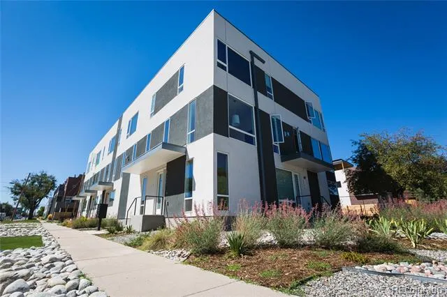 3207 W 17th Avenue Denver, CO 80204