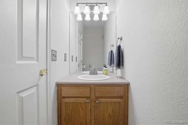 6607 S Forest Way #E Centennial, CO 80121