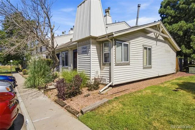 17645 E Loyola Drive #A Aurora, CO 80013