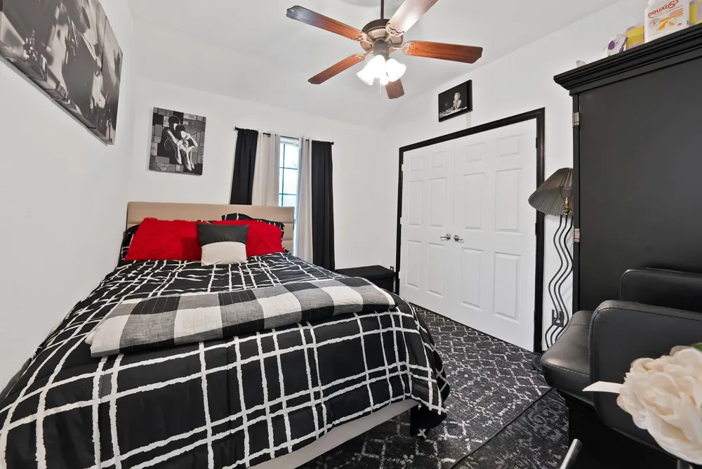2716 Rochelle Point Irving, TX 75062