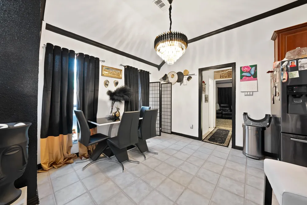 2716 Rochelle Point Irving, TX 75062