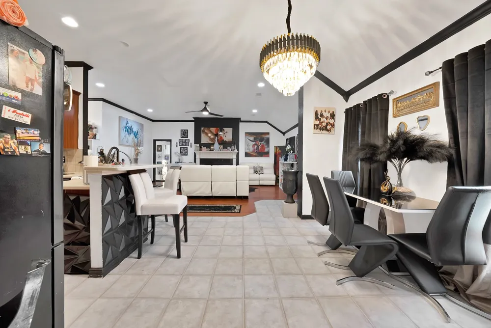2716 Rochelle Point Irving, TX 75062