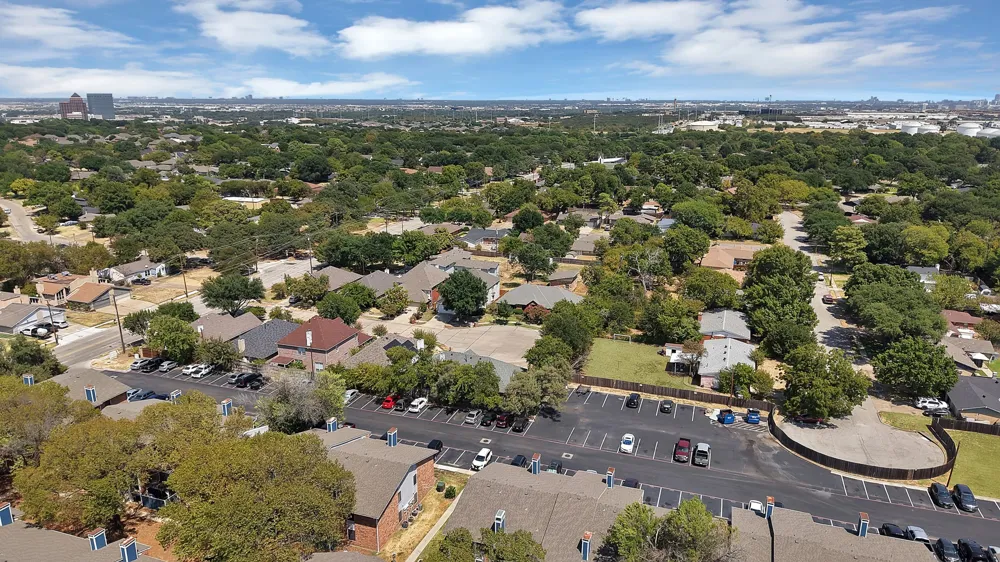 2716 Rochelle Point Irving, TX 75062
