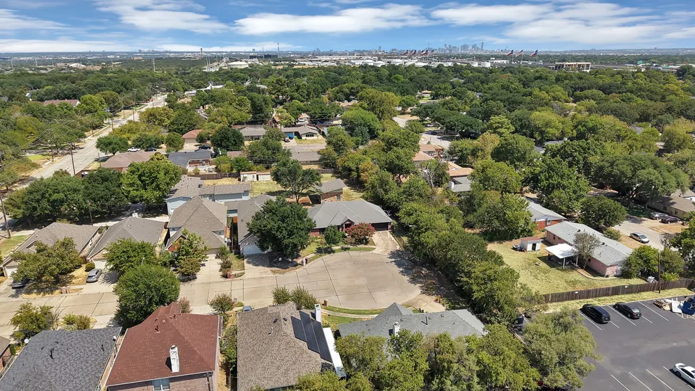 2716 Rochelle Point Irving, TX 75062