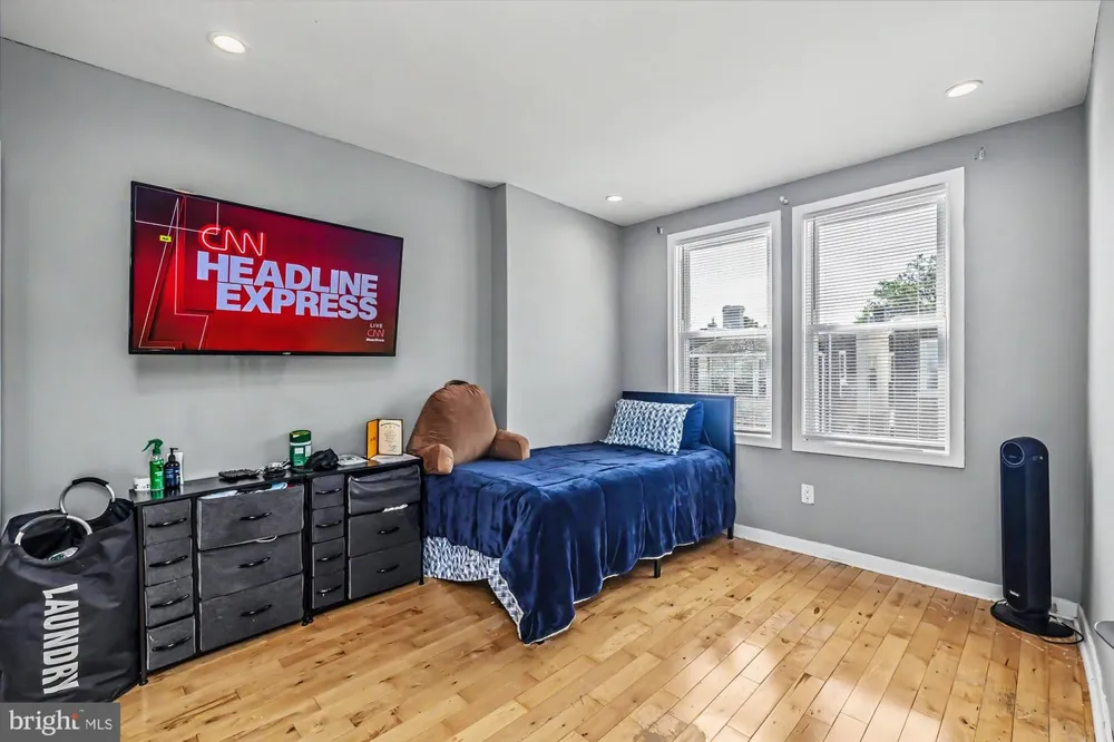 4922 PINE STREET Philadelphia, PA 19143