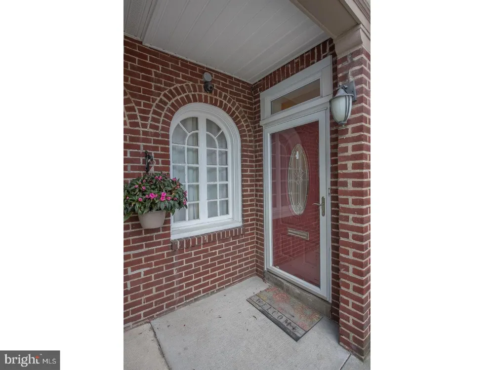 4922 PINE STREET Philadelphia, PA 19143