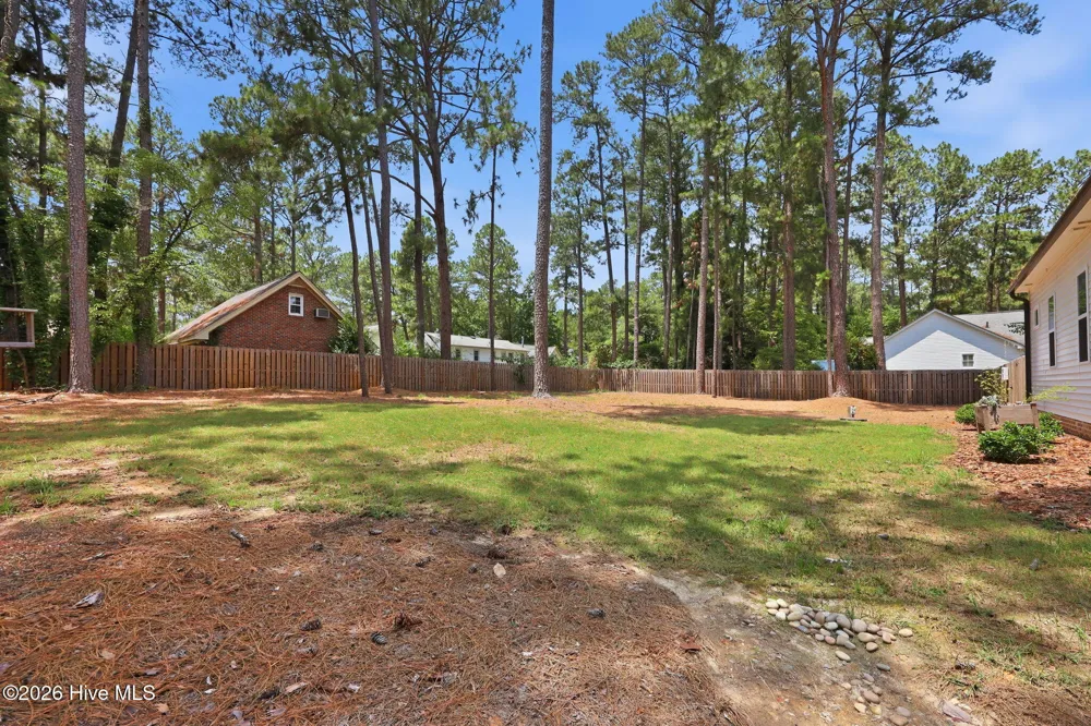 1750 E Indiana Avenue Southern Pines, NC 28387