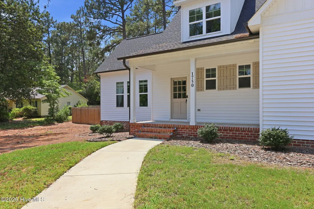 1750 E Indiana Avenue Southern Pines, NC 28387