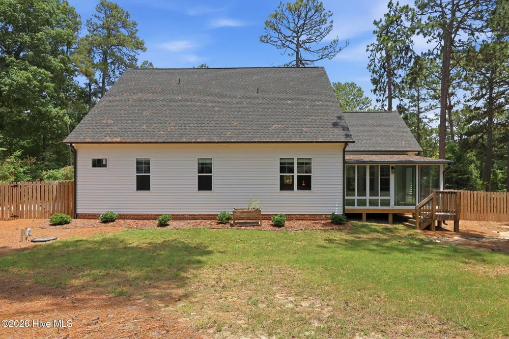 1750 E Indiana Avenue Southern Pines, NC 28387