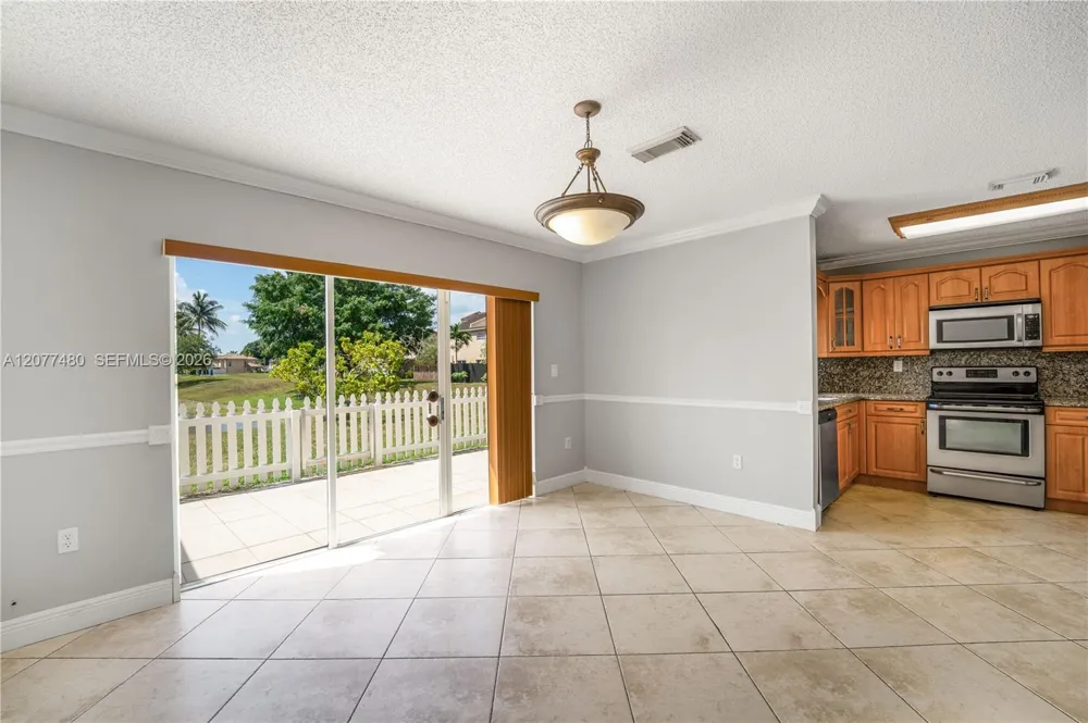 15354 SW 36th Ter Miami, FL 33185
