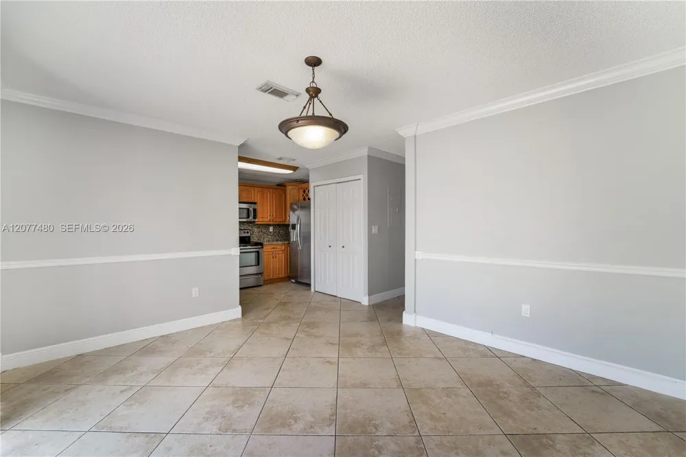 15354 SW 36th Ter Miami, FL 33185