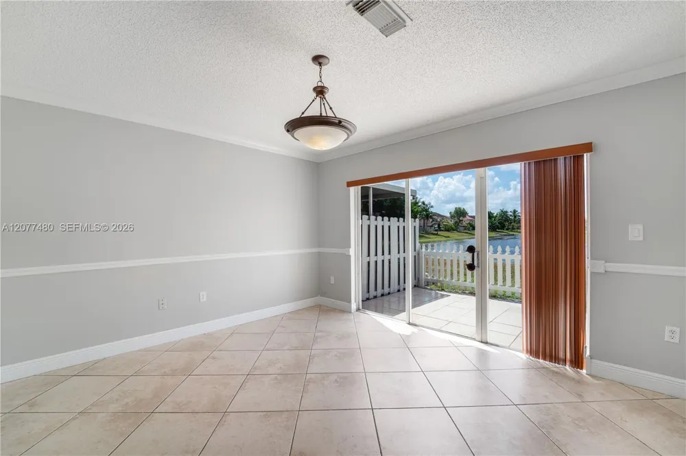 15354 SW 36th Ter Miami, FL 33185