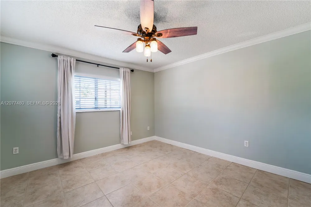 15354 SW 36th Ter Miami, FL 33185