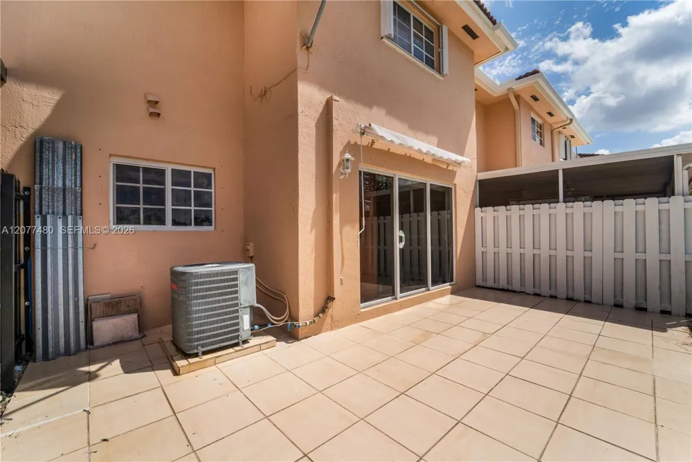 15354 SW 36th Ter Miami, FL 33185