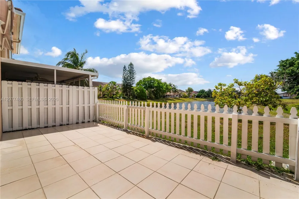 15354 SW 36th Ter Miami, FL 33185