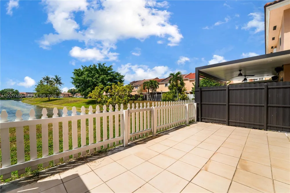 15354 SW 36th Ter Miami, FL 33185