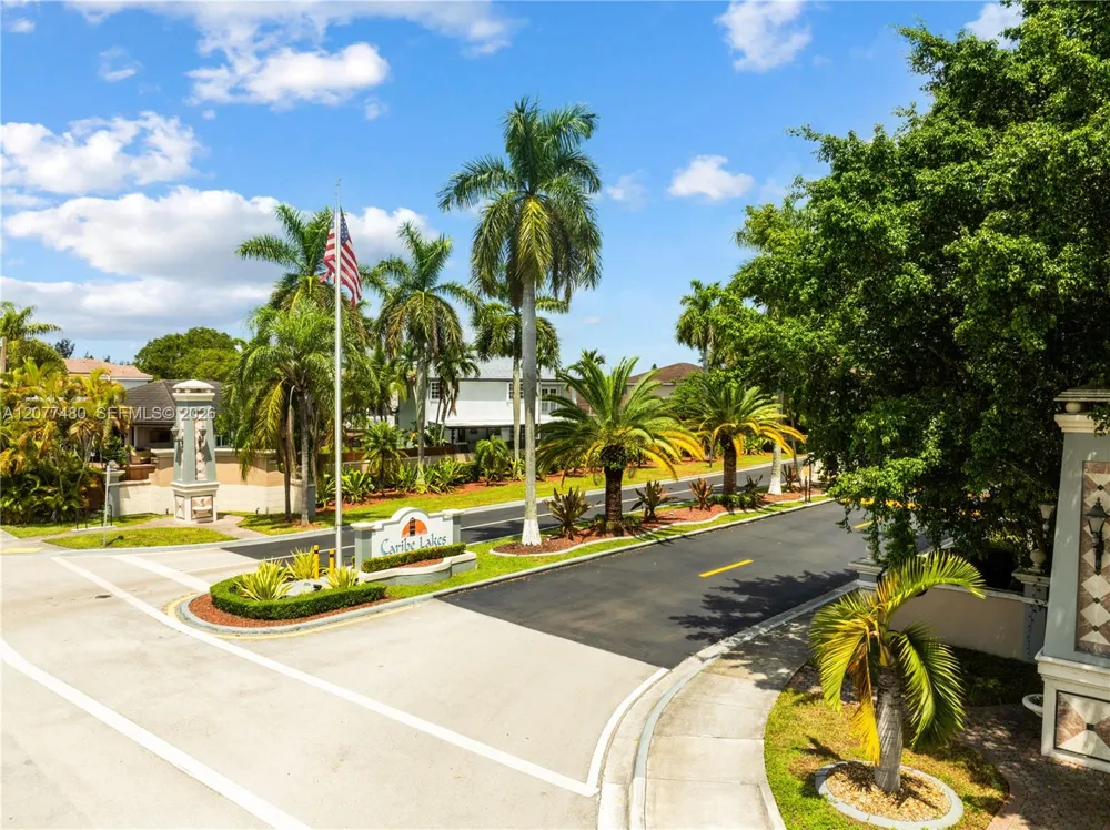 15354 SW 36th Ter Miami, FL 33185