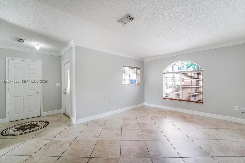 15354 SW 36th Ter Miami, FL 33185