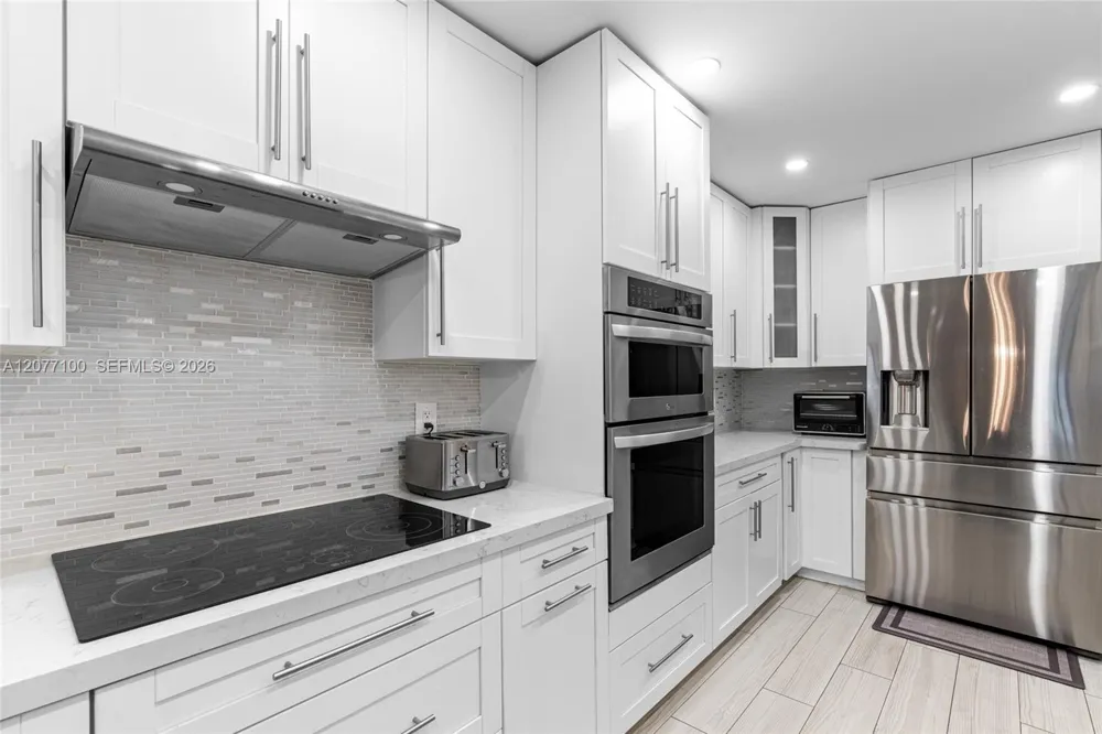 1064 NW 97th Ave #219 Pembroke Pines, FL 33024