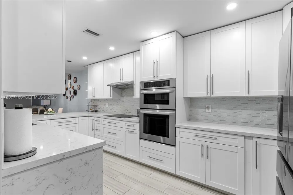 1064 NW 97th Ave #219 Pembroke Pines, FL 33024