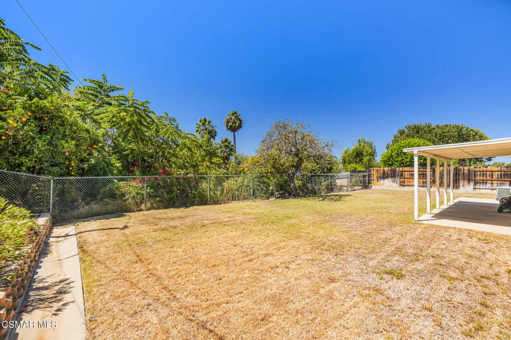 912 Calle Tulipan Thousand Oaks, CA 91360