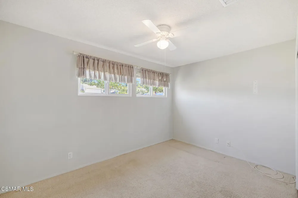 912 Calle Tulipan Thousand Oaks, CA 91360