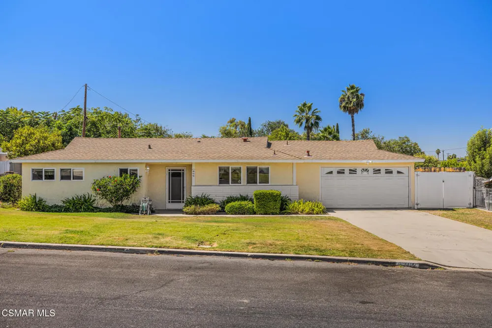 912 Calle Tulipan Thousand Oaks, CA 91360