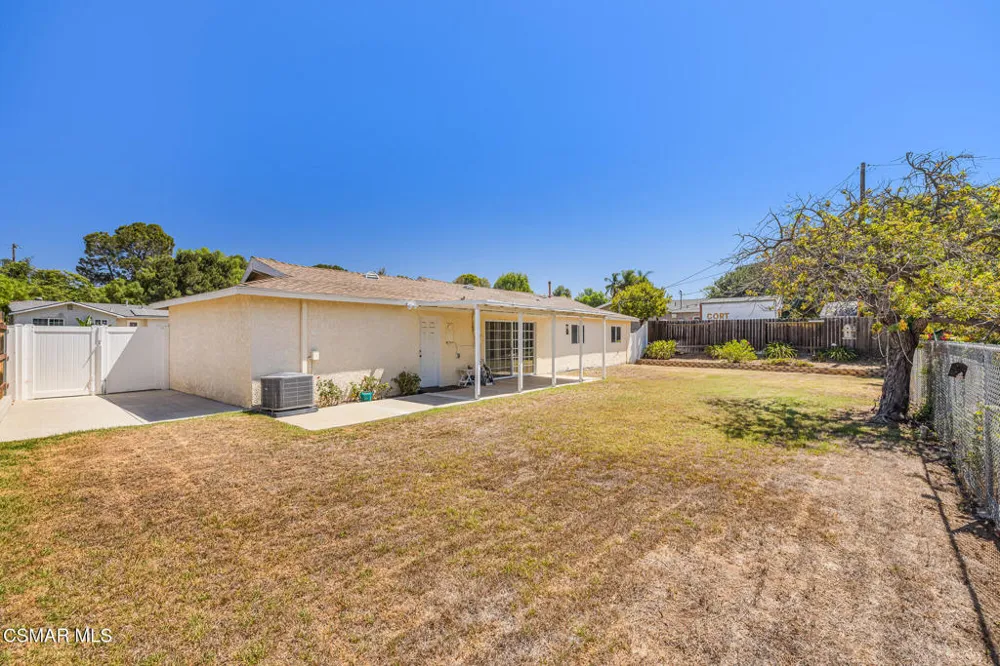 912 Calle Tulipan Thousand Oaks, CA 91360