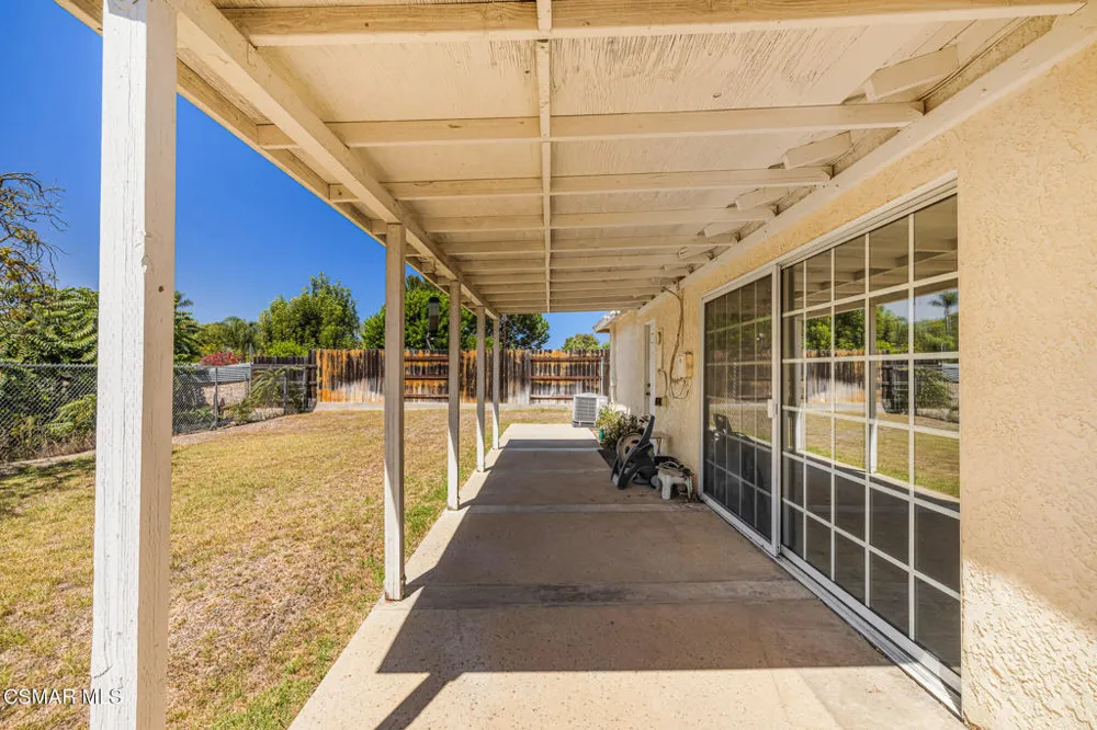 912 Calle Tulipan Thousand Oaks, CA 91360