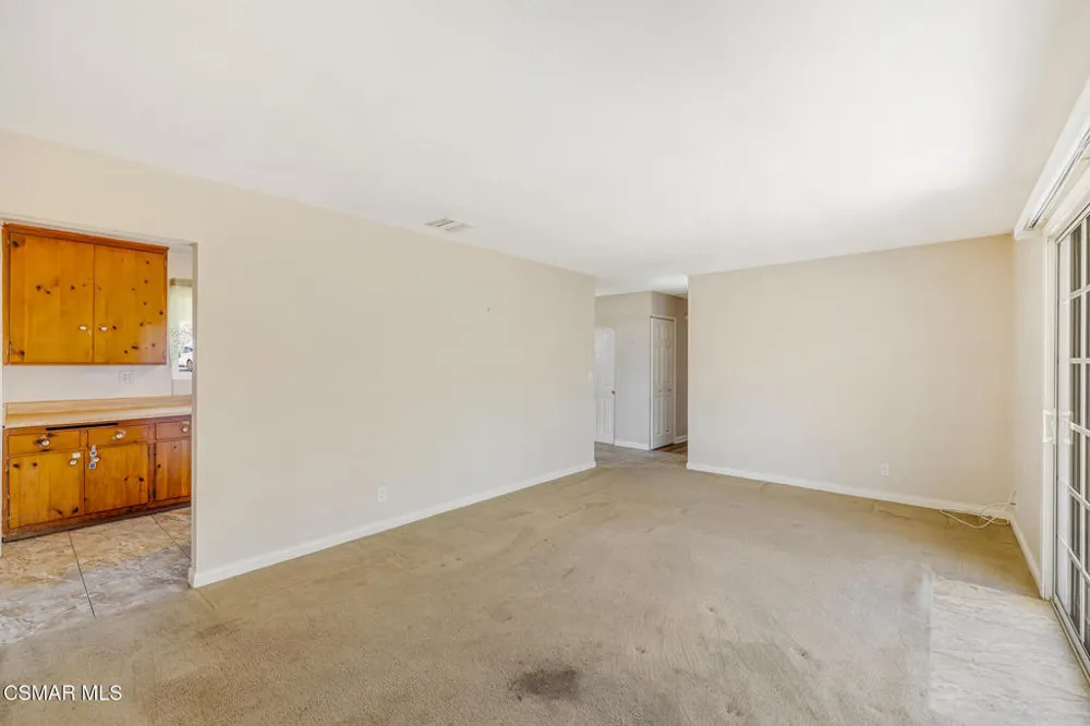 912 Calle Tulipan Thousand Oaks, CA 91360