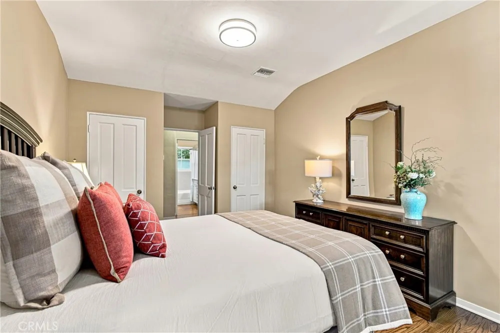 433 S Madison Pasadena, CA 91101