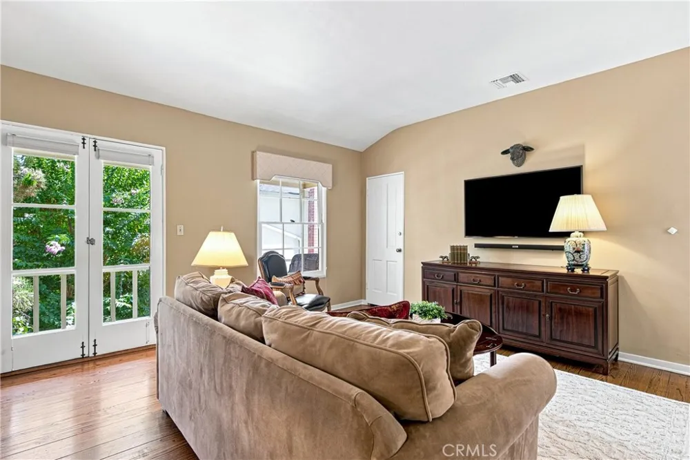 433 S Madison Pasadena, CA 91101