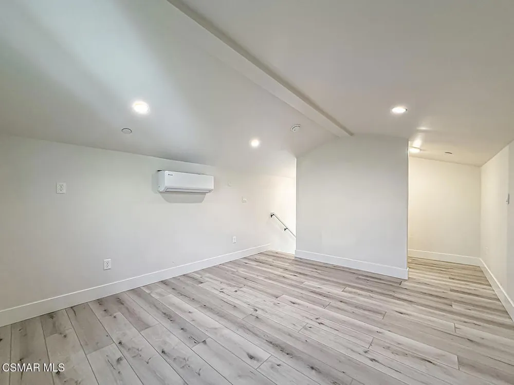 2465 Chiquita Lane #B Thousand Oaks, CA 91362