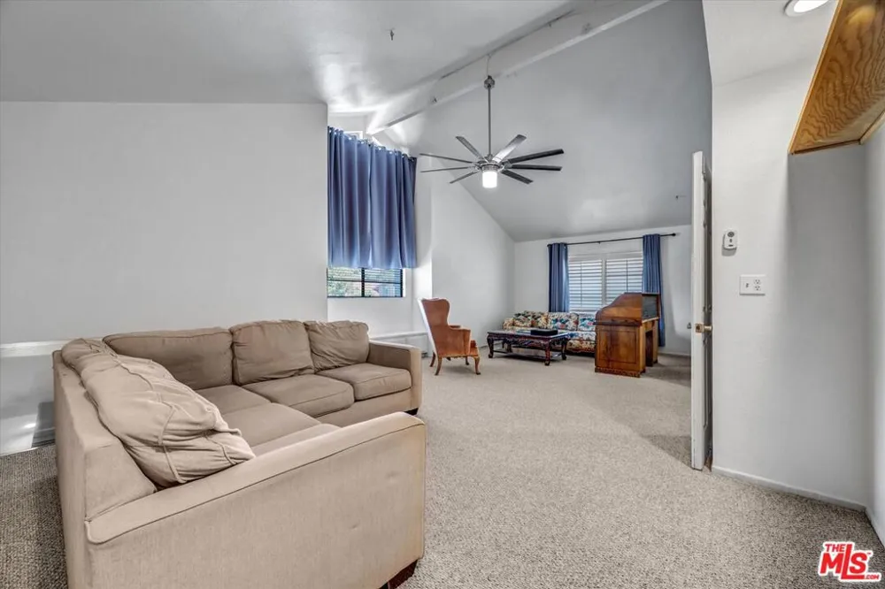 17 Castillo Irvine, CA 92620