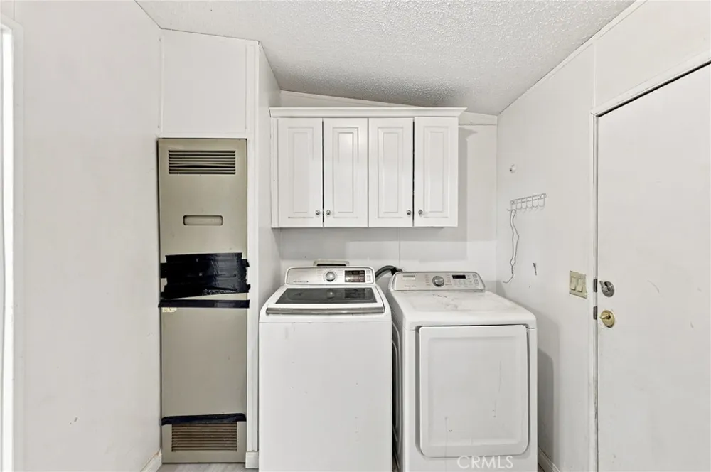 7124 7th Street Phelan, CA 92371