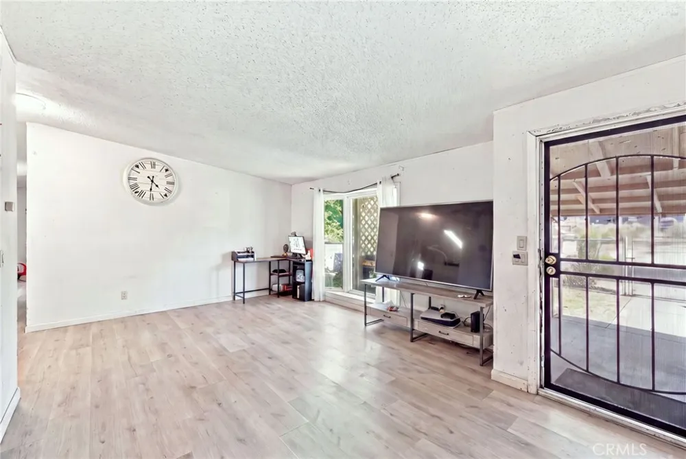 7124 7th Street Phelan, CA 92371