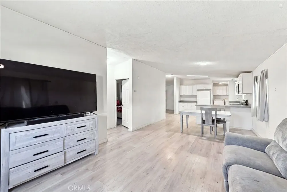 7124 7th Street Phelan, CA 92371
