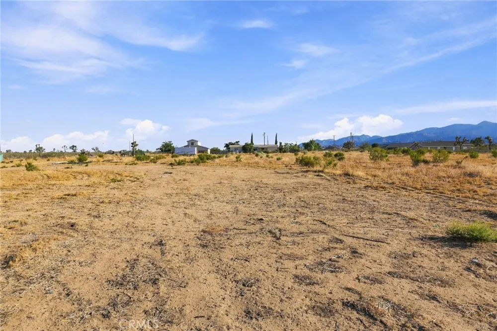 7124 7th Street Phelan, CA 92371