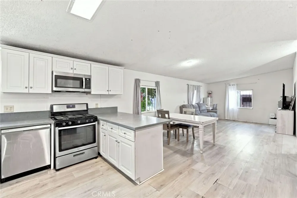 7124 7th Street Phelan, CA 92371