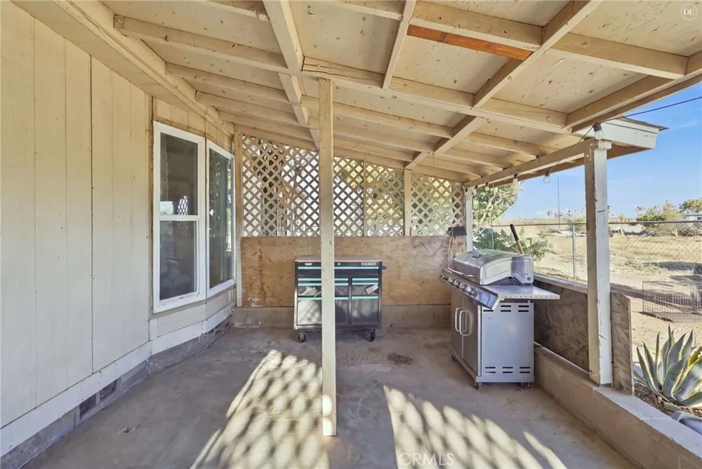 7124 7th Street Phelan, CA 92371