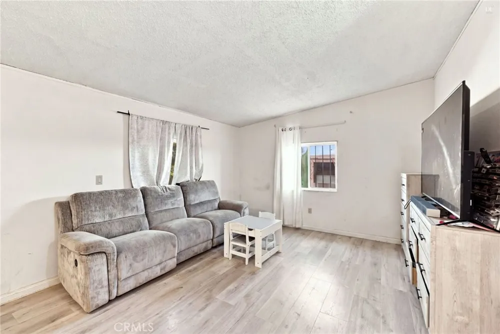 7124 7th Street Phelan, CA 92371