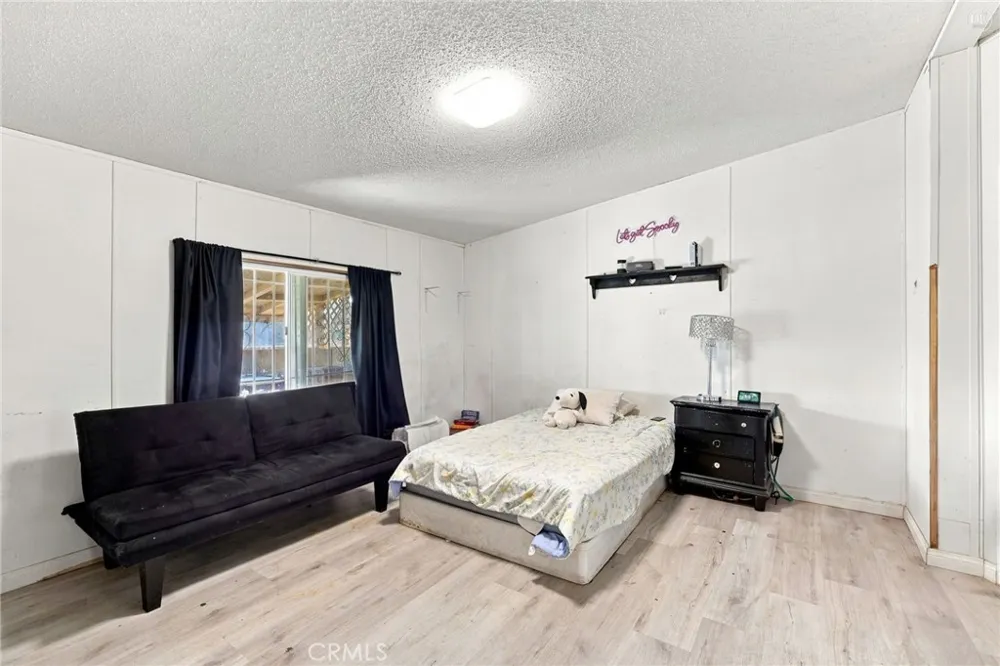 7124 7th Street Phelan, CA 92371