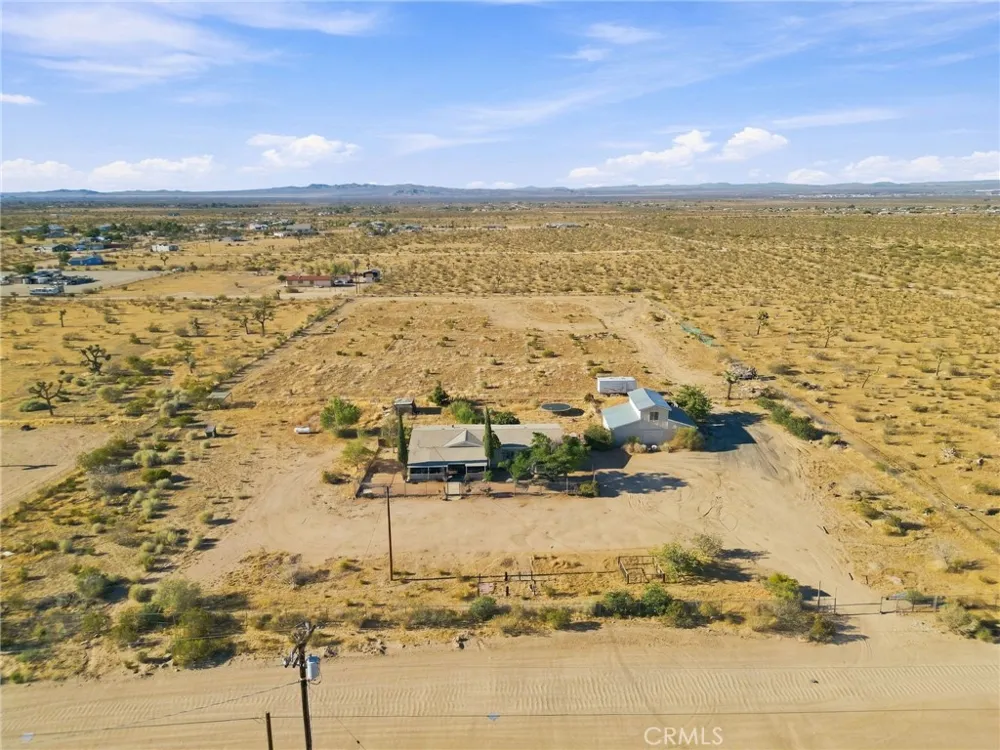 7124 7th Street Phelan, CA 92371